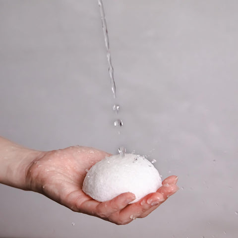 MAKANAI Peeling Pure Konjac Sponge - Pearl