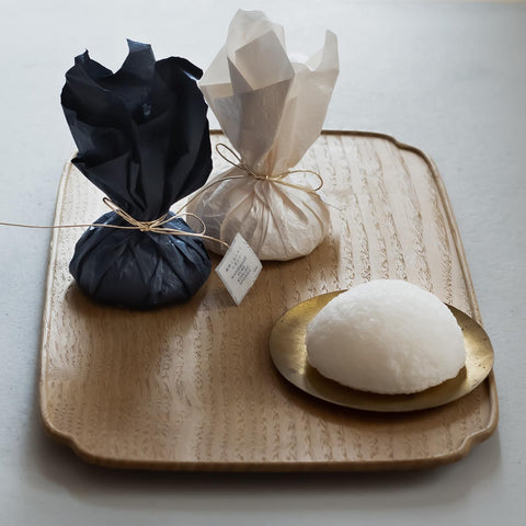 MAKANAI Peeling Pure Konjac Sponge - Pearl