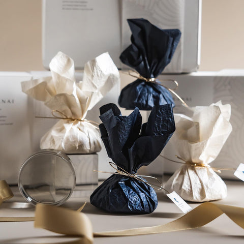 MAKANAI Peeling Pure Konjac Sponge - Bamboo Charcoal